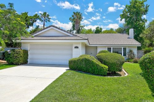 6090 Promontory Ln, Riverside, CA 92506-3758