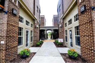 14471 Community Dr, Carmel IN  46033-9138 exterior