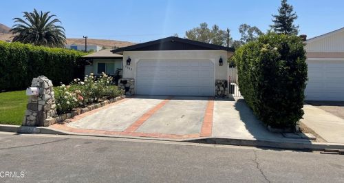 4186 Ish Dr, Simi Valley, CA 93063-3336