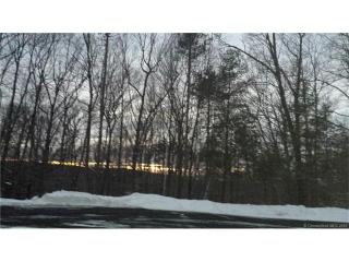 86 Ravens Croft Rd, Vernon, CT 06066-6015