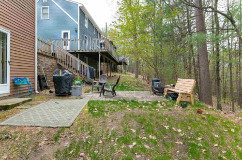 9 Nichol Ln, Nashua NH  03062-1486 exterior