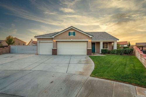 6101 Kindling Ct, Lancaster, CA 93536-1719