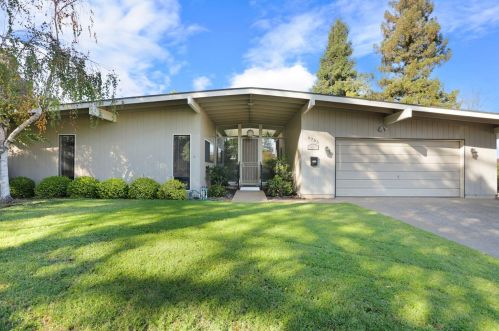 8705 Celery Ct, Elk Grove, CA 95624-1804