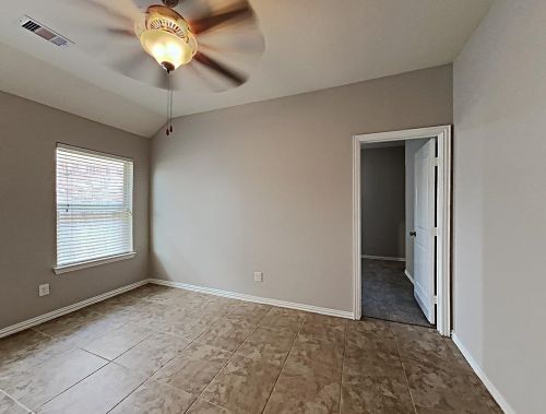 663 Oak Circle Dr, Conroe TX  77301-3167 exterior