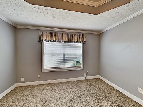 1705 Queen Victoria Ct, Locust Grove GA  30248-3656 exterior
