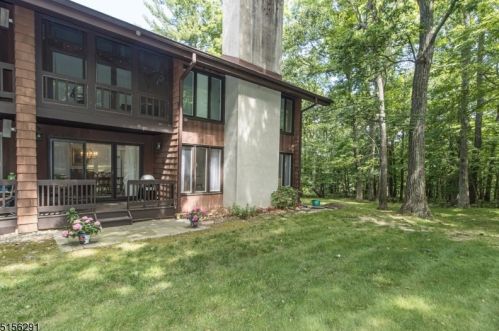 7 Osprey, Hackettstown NJ  07840-2726 exterior