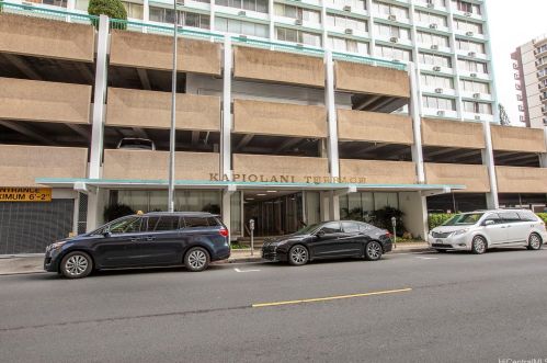 1560 Kanunu St, Honolulu HI 96814-3244 exterior