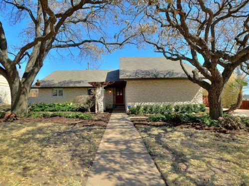 1406 Cardinal Hill Dr, Austin, TX 78758-2705