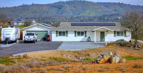 1736 Cheyenne Rd, Copperopolis, CA 95228-9553