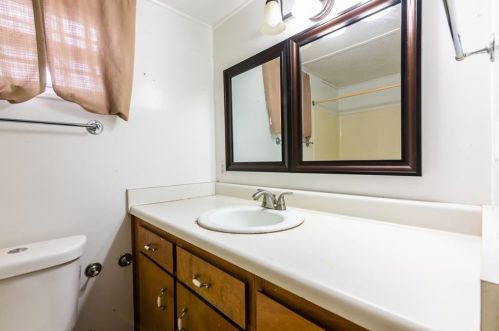 2837 Hickory Ln, Lithonia, GA 30078-3610