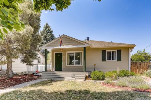 1649 Lansing St, Denver, CO 80010-2519