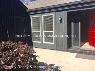 8267 Hunters Hill Dr, Englewood CO  80112-1913 exterior