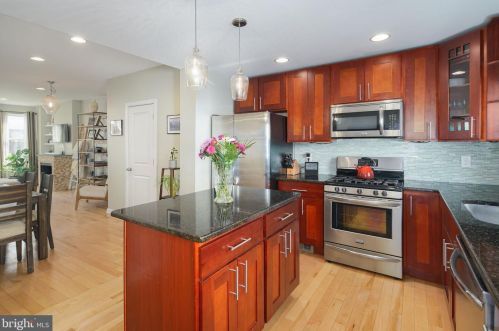 1613 Manton St, Philadelphia PA  19146-3029 exterior