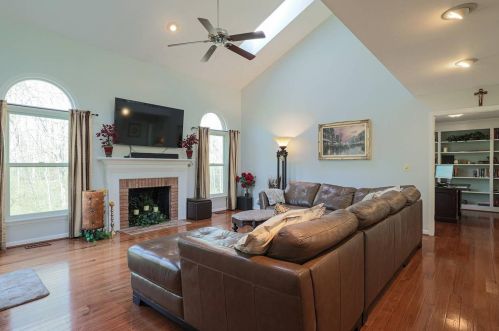 2359 Heather Hill Blvd, Cincinnati OH  45244-2666 exterior