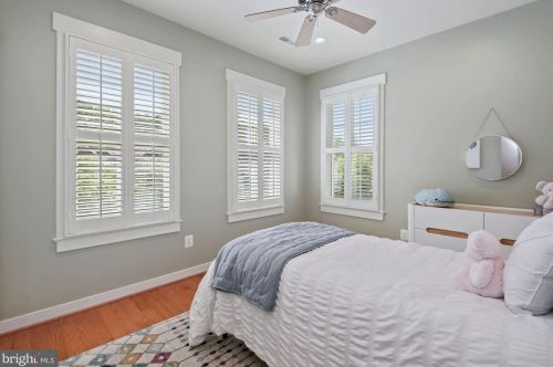 2737 Linden Ln, Silver Spring MD 20910-1212 exterior