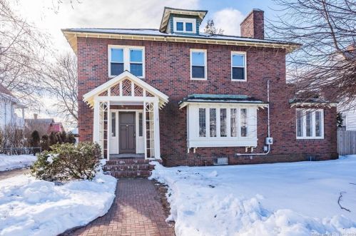 27 Forest St, Torrington, CT 06790-4904
