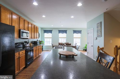 604 English Ivy Way, Aberdeen MD  21001-2673 exterior