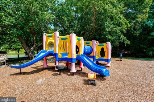 181 Berrywood Dr, Severna Park MD 21146-2030 exterior