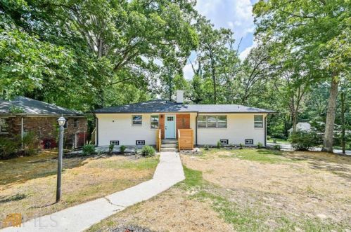 250 Barfield Ave, Atlanta, GA 30310-1131