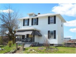 646 Pennsylvania Ave, Rochester, PA 15074-1643
