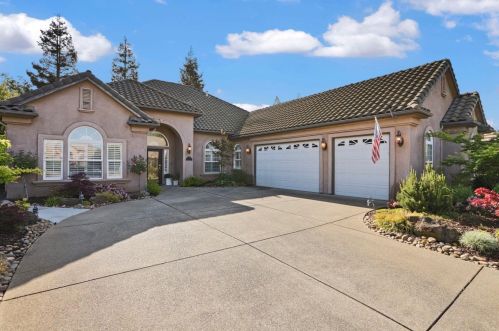 1220 Heidelberg Way, Lodi, CA 95242-9131