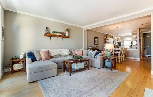 2112 Alpine Pl, Cincinnati OH  45211-3528 exterior