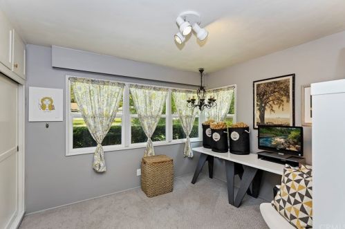 3391 Mono Dr, Riverside CA  92506-2151 exterior