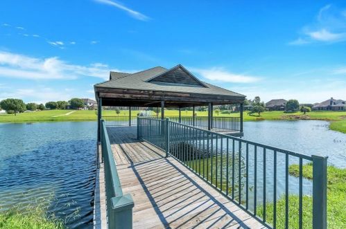 7100 Brekenridge Dr, Fort Worth TX  76179-2569 exterior