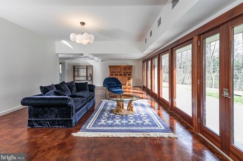 144 Drakes Corner Rd, Princeton NJ  08540-7519 exterior