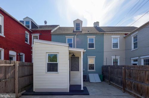 21 Mary St, Lancaster PA  17603-3424 exterior