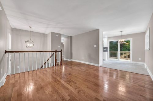 2307 Flemming Rd, Valpo, IN 46383-3233