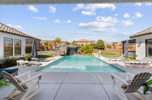 954 Wiltshire St, Washington, UT 84780