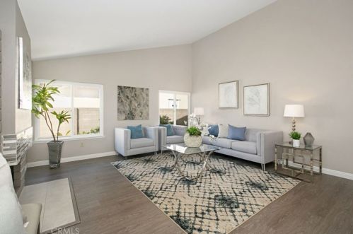 6437 Pitcairn St, Cypress, CA 90630-5657