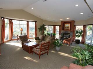 6765 Nyberg St, Tualatin OR  97062-8226 exterior