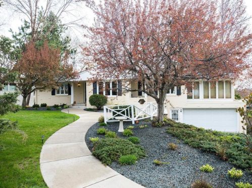 6625 Shore Dr, Minneapolis MN  55435-1528 exterior