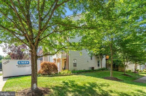 10184 Pale Rose Loop, Bristow, VA 20136-3073