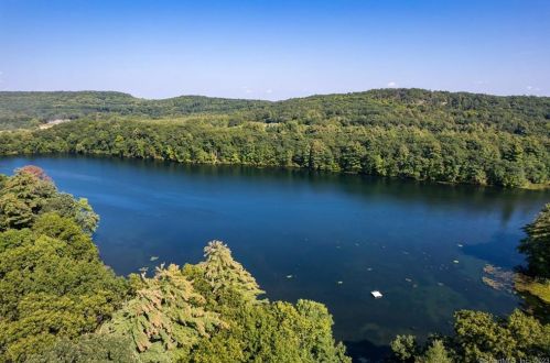 65 Lakeside Dr, Granby, CT 06035-1414