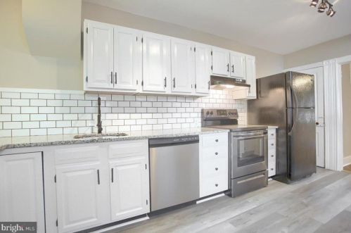 351 Ross St, Lancaster PA  17602-1941 exterior