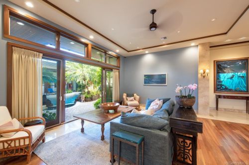 4550 Kahala Ave, Honolulu HI  96816-4950 exterior