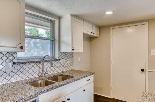 4021 Clemson Dr, Garland TX 75042-5228 exterior