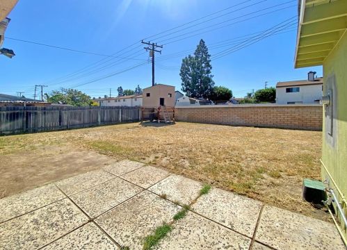 11868 Poes St, Anaheim CA  92804-6780 exterior