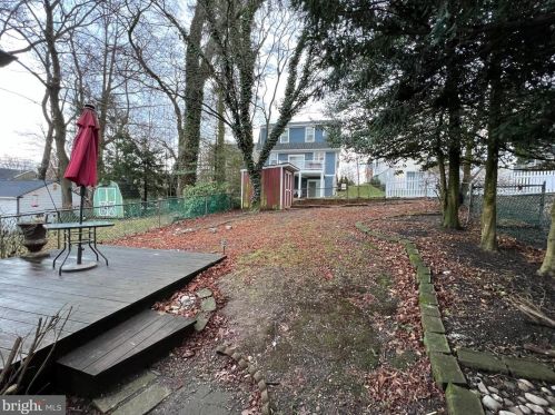 220 Lakeview Ave, Haddonfield NJ  08033-1829 exterior