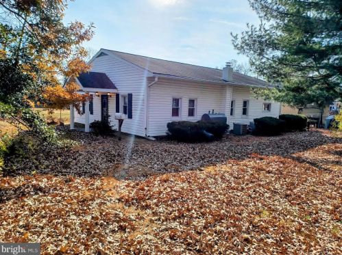 8520 Jenkins Rd, Riviera Beach, MD 21122-3006