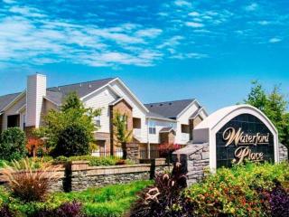 8037 Waterford Cir, Memphis TN  38125-3184 exterior