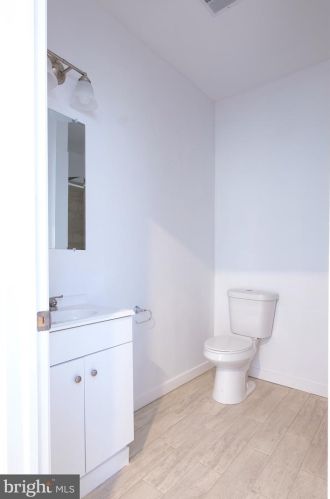 2024 8th St, Philadelphia PA  19122-1304 exterior