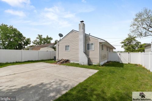 600 Central Ave, Runnemede, NJ 08078-1142