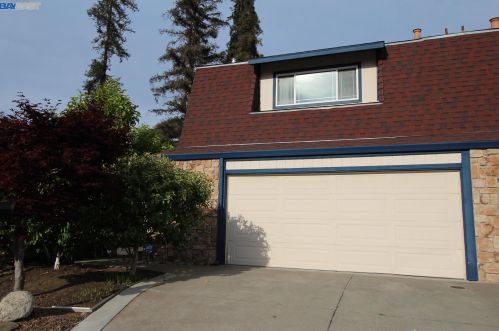 25304 Ironwood Ct, Hayward, CA 94545-2351