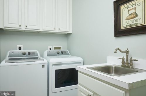 309 Reserve Gate Ter, Silver Spring MD 20905-5040 exterior