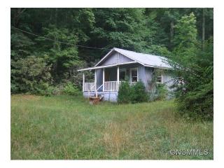 44 Maryfield Rd, Fairview, NC 28730-8756