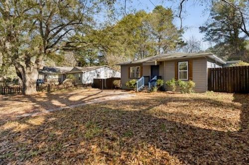 501 Aberdeen Dr, Atlanta, GA 30318-6303